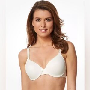 Warner's "This is NOT a Bra" Underwire T-Shirt
Bra 38B